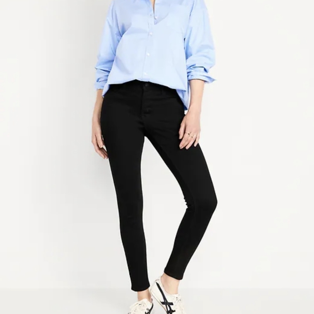 "Rockstar" Super Skinny, High Rise Jeans With Built In Warm - Size 6 Tall